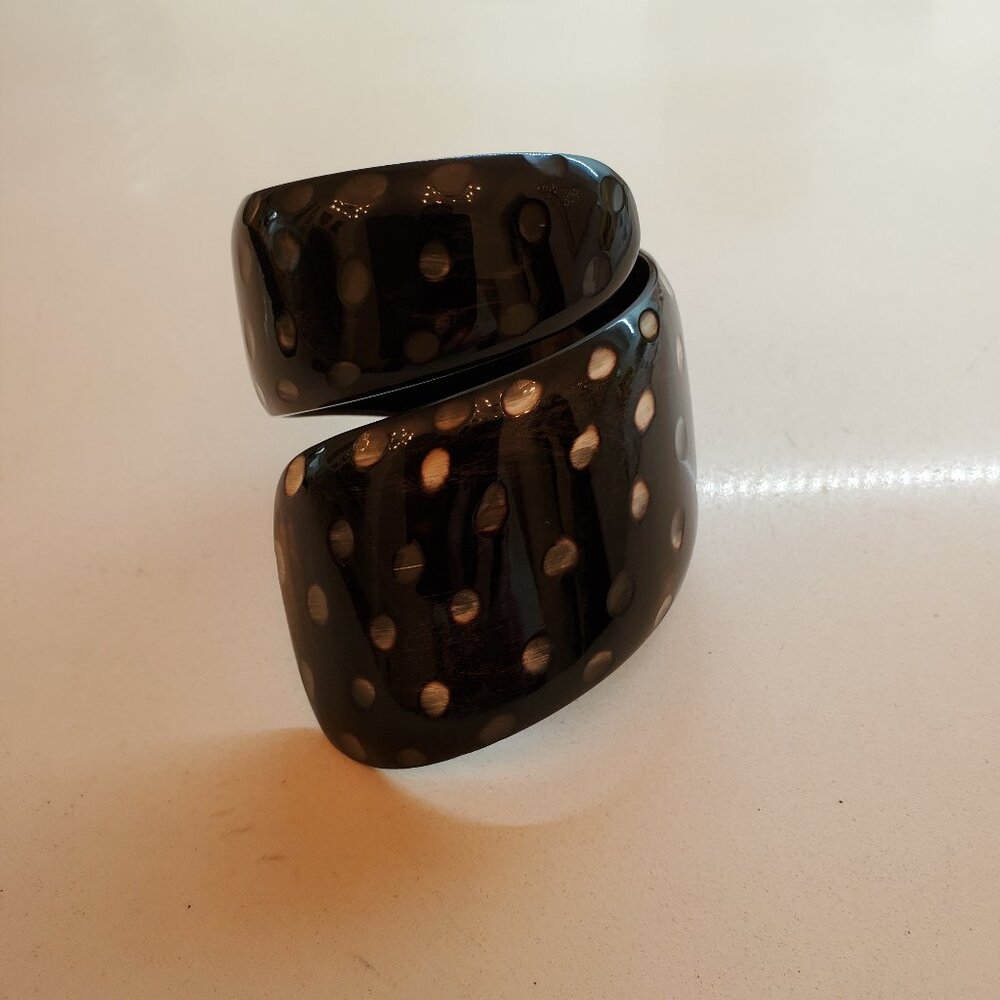 UNUSUAL CUFF BRACELET